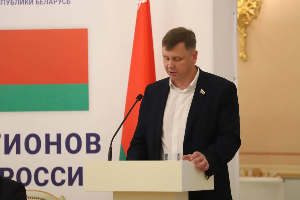Смоленский сенатор Артём Малащенков презентовал туристический потенциал Смоленской области в Беларуси