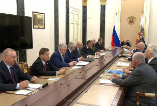 Владимир Путин взял на личный контроль вопрос снабжения регионов топливом