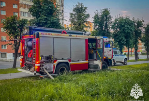 В Смоленске вспыхнул пожар в суши-баре