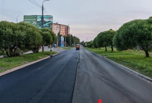 В Смоленске продолжают обновлять дорожное покрытие на улице Маршала Ерёменко
