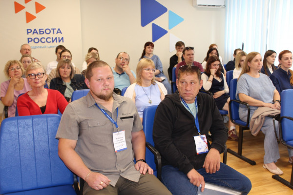 Ветеран СВО Дмитрий Жебраков представит Смоленскую область на конкурсе «Лучший по профессии» 