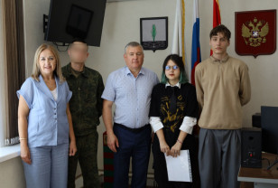 В Починковском округе детям-сиротам вручили ключи от благоустроенных квартир
