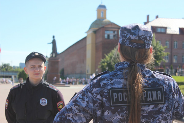 В Смоленске Росгвардия обеспечила безопасность на праздновании Дня Военно-морского флота 