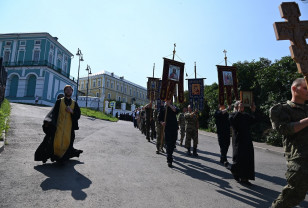 В Смоленске состоялся крестный ход, приуроченный ко Дню Крещения Руси