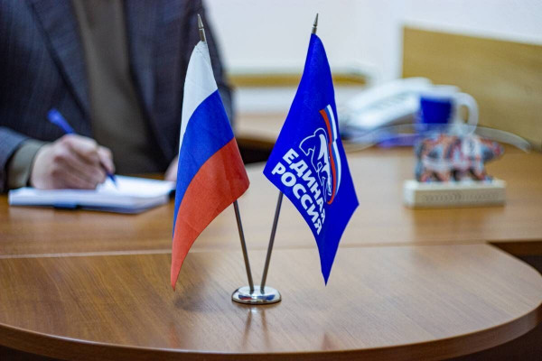 В Смоленской области «Единая Россия» организует консультации для семей участников СВО
