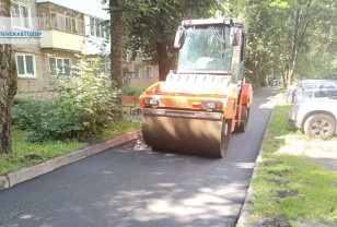 В Промышленном районе Смоленска выполняется ремонт межквартального проезда