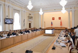 В Смоленской области обсудили готовность образовательных организаций к 1 сентября
