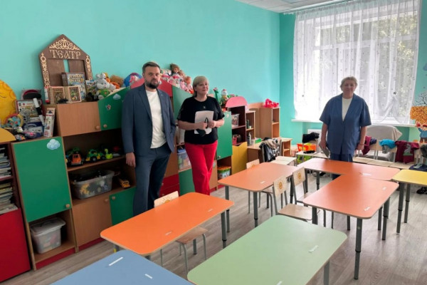 Депутат Госдумы Артём Туров проверил ход масштабной модернизации детсадов в Смоленской области