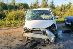 В Вяземском округе на перекрёстке столкнулись три легковушки