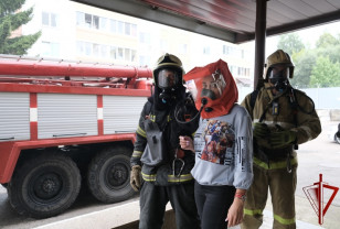 В Смоленске Росгвардия и МЧС провели совместную противопожарную тренировку