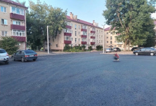 В Гагарине завершают создание комфортного двора