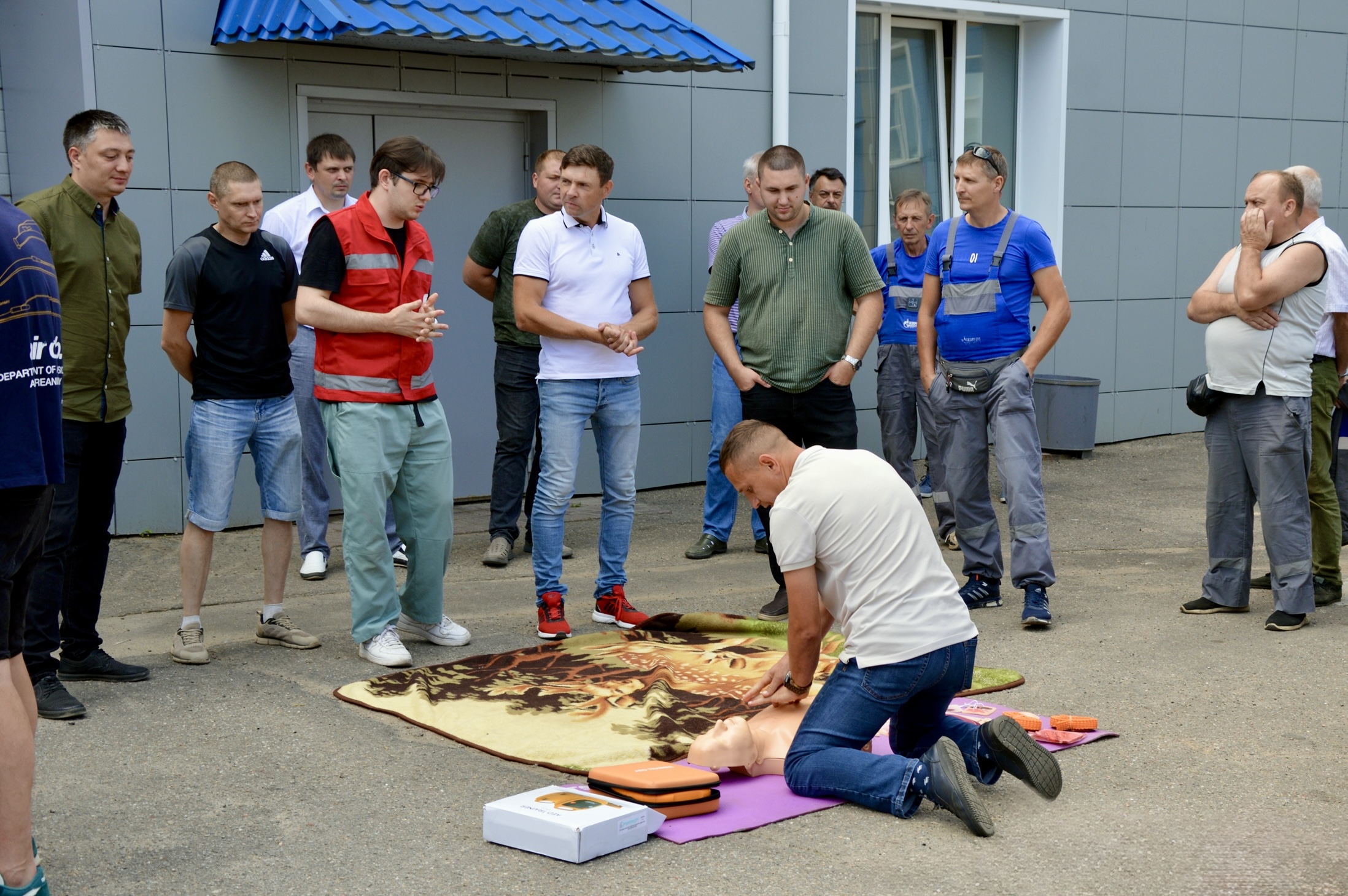 Смоленские газовики прошли обучение навыкам тактической медицины