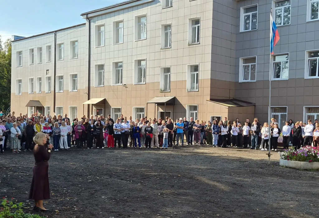 В железнодорожных учебных заведениях Смоленской области приступили к занятиям 277 первокурсников 