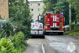В Смоленске произошёл пожар в многоэтажке по улице Юрьева