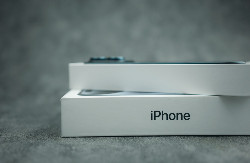 Т2 первым открыл предзаказ на iPhone 18