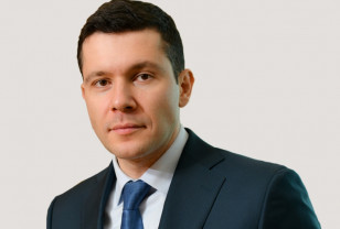 Василий Анохин поздравил с днём рождения Министра промышленности и торговли России Антона Алиханова