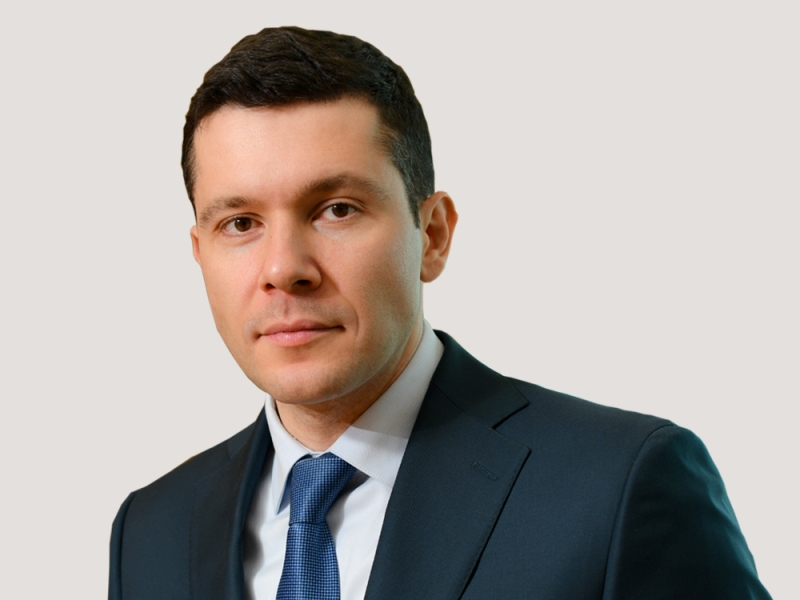 Василий Анохин поздравил с днём рождения Министра промышленности и торговли России Антона Алиханова