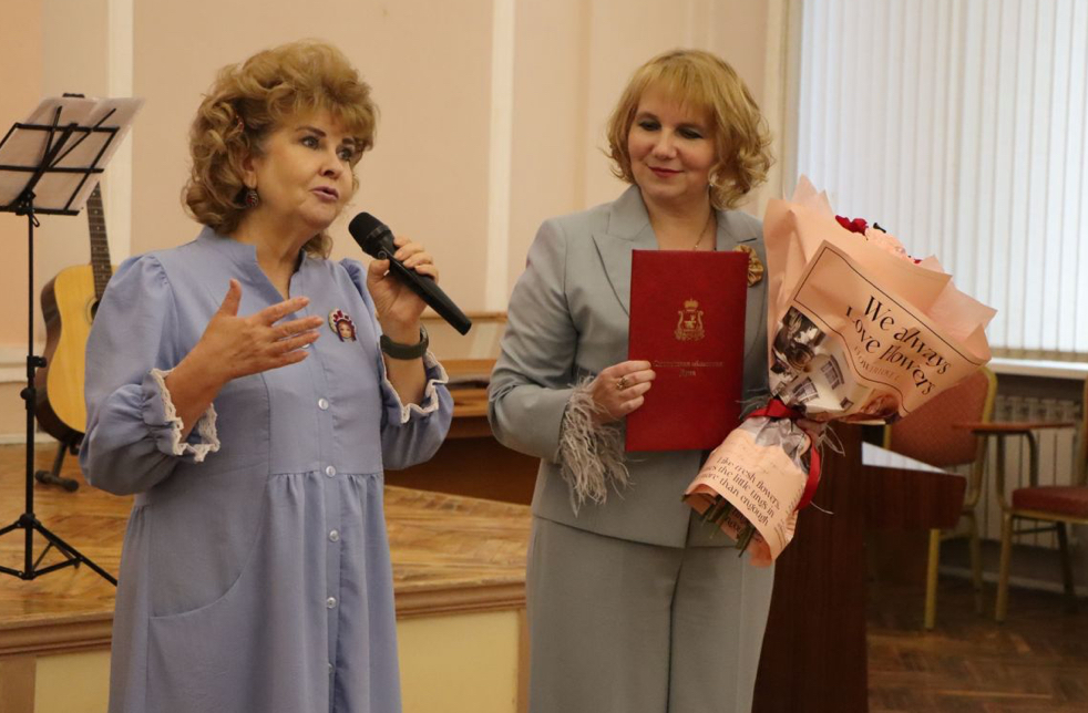 В Смоленске прошёл юбилейный творческий вечер поэтессы Марии Парамоновой