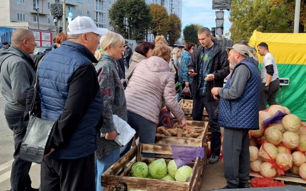 Учреждения УФСИН России по Смоленской области приняли участие в городской осенней ярмарке