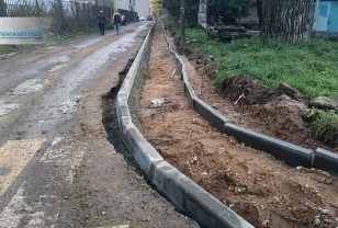 В Смоленске в микрорайоне Южный начали устройство тротуаров