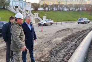 В Смоленске продолжается строительство подпорной стены на улице Большая Советская