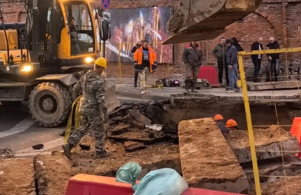 В Смоленске на Большой Советской вновь произошла коммунальная авария