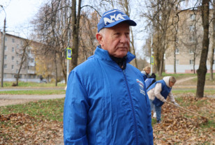 Активисты «Единой России» навели порядок на территории детской поликлиники