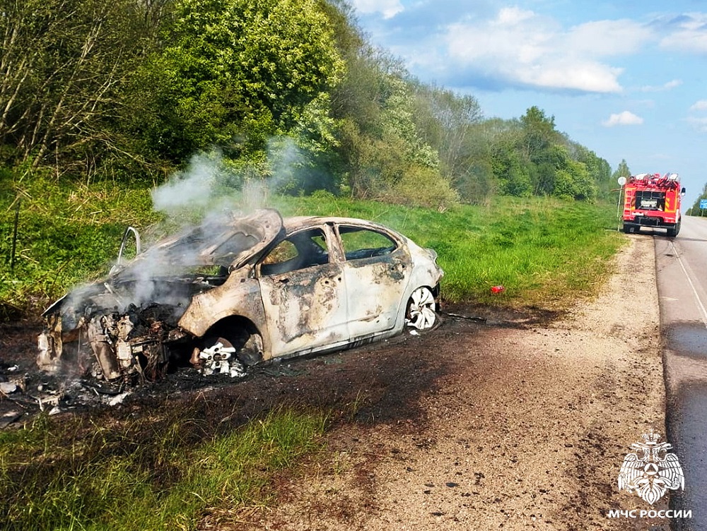 В Кардымовском районе пожар уничтожил Citroën C4