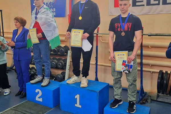Юный дорогобужанин стал чемпионом Смоленской области по жиму штанги