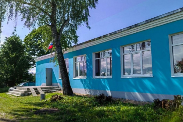 В Хмелитском сельском доме культуры отремонтировали фасад