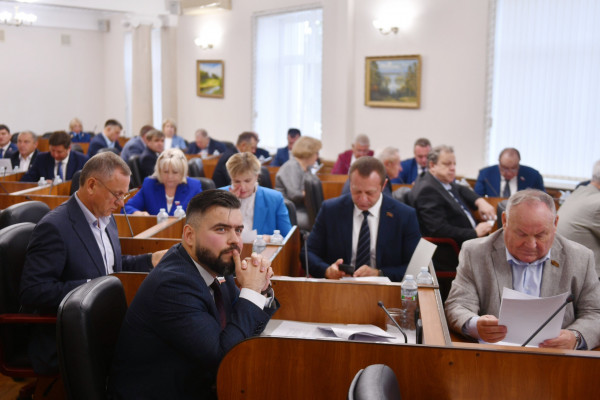 Смоленская облдума утвердила отчёт об исполнении бюджета региона за прошлый год