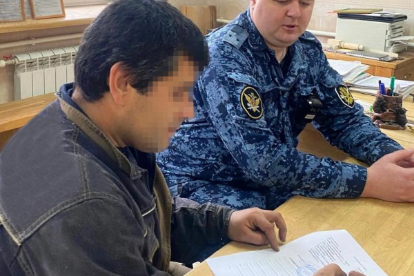 Сотрудники смоленского УФСИН помогли экс-осуждённому в трудоустройстве